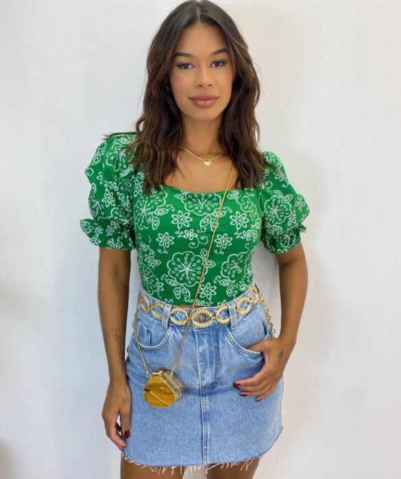 Cropped Feminino com Bojo Manga Bufante Estampado Verde - Fernanda Ramos Store