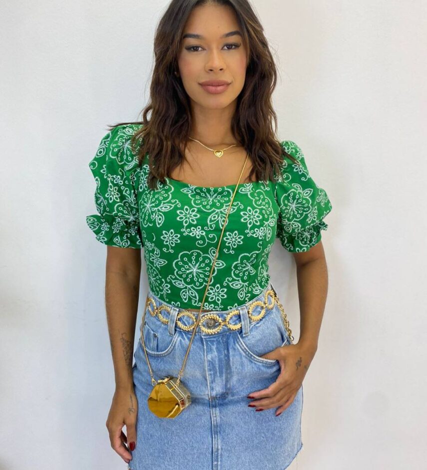 Cropped Feminino com Bojo Manga Bufante Estampado Verde - Fernanda Ramos Store