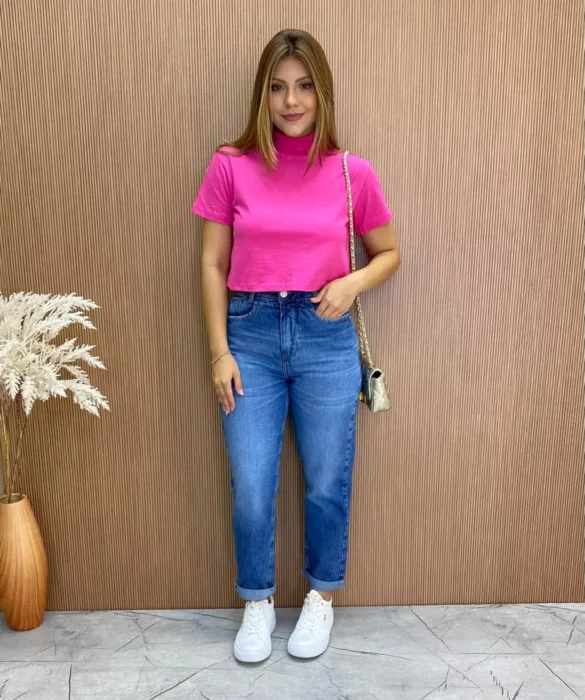 Cropped Manga Curta Básica com Gola Pink - Fernanda Ramos Store