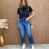 Cropped Manga Curta Básica com Gola Preta - Fernanda Ramos Store