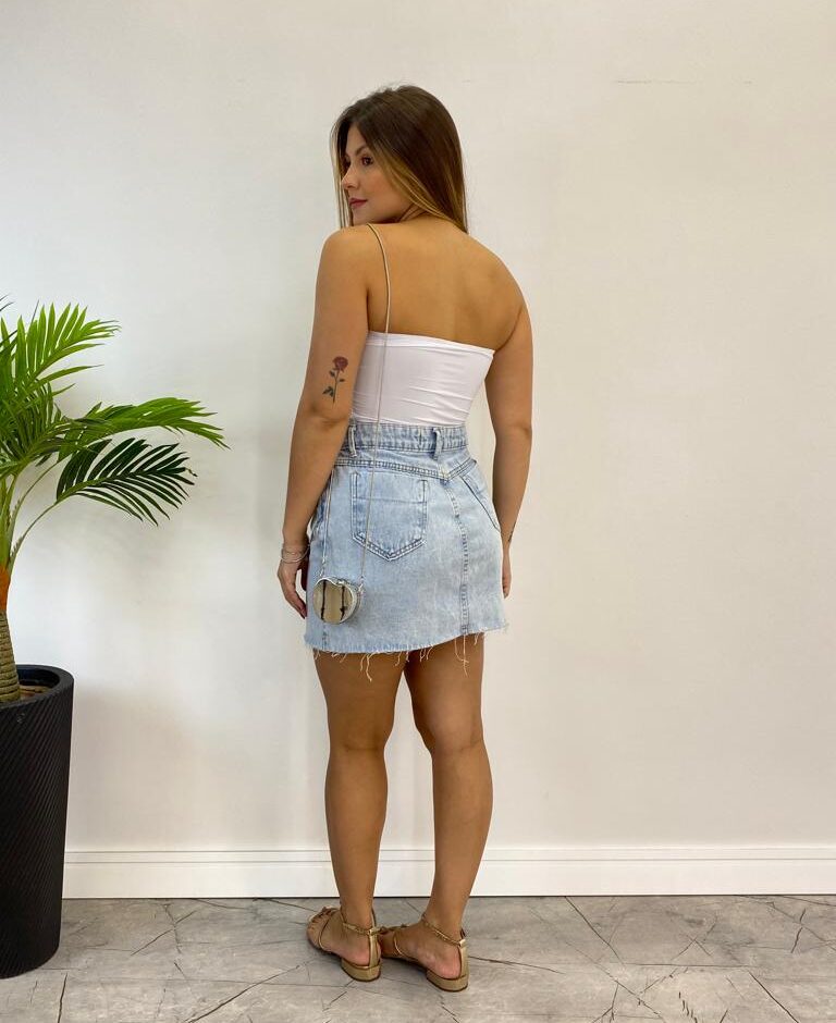 Saia Feminina Jeans Curta com Detalhe em Corrente - Fernanda Ramos Store