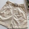 Short Feminino com Cinto e Detalhe em Pregas Bege - Fernanda Ramos Store