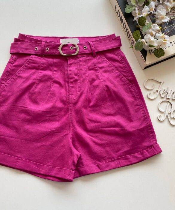 Short Feminino com Cinto e Detalhe em Pregas Fúcsia - Fernanda Ramos Store