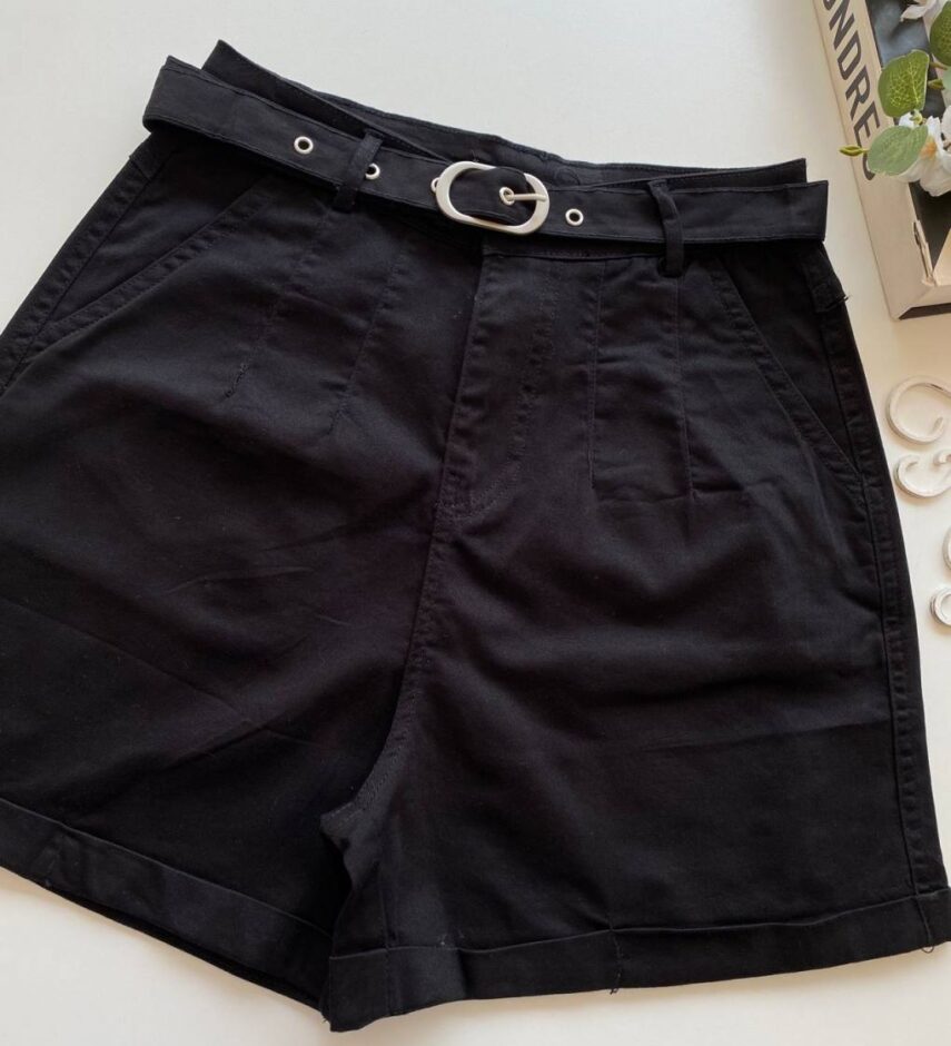 Short Feminino com Cinto e Detalhe em Pregas Preto - Fernanda Ramos Store