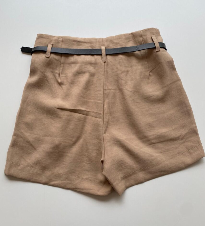 Short Feminino Juliana com Cinto Bege - Fernanda Ramos Store