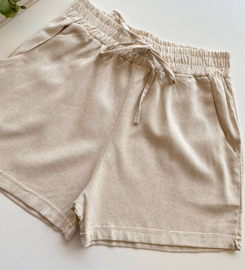 Short Feminino Viscolinho com Bolsos e Amarração Cru - Fernanda Ramos Store