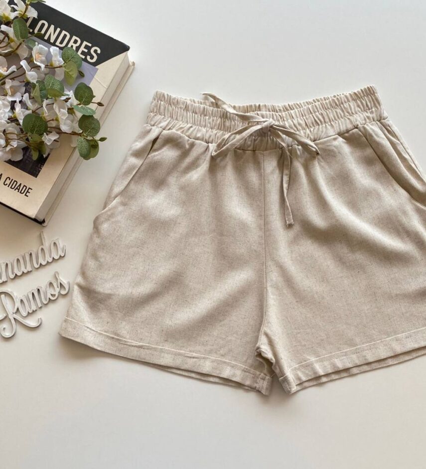 Short Feminino Viscolinho com Bolsos e Amarração Cru - Fernanda Ramos Store