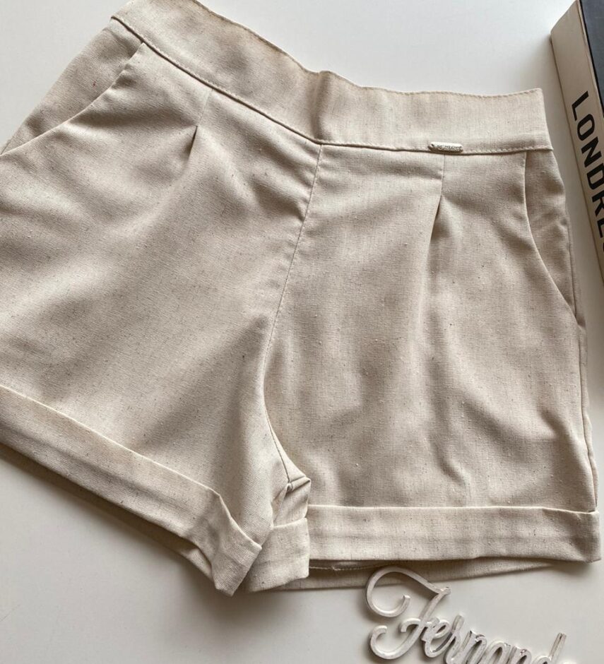 Short Feminino Viscolinho Jéssica com Bolsos Cru - Fernanda Ramos Store