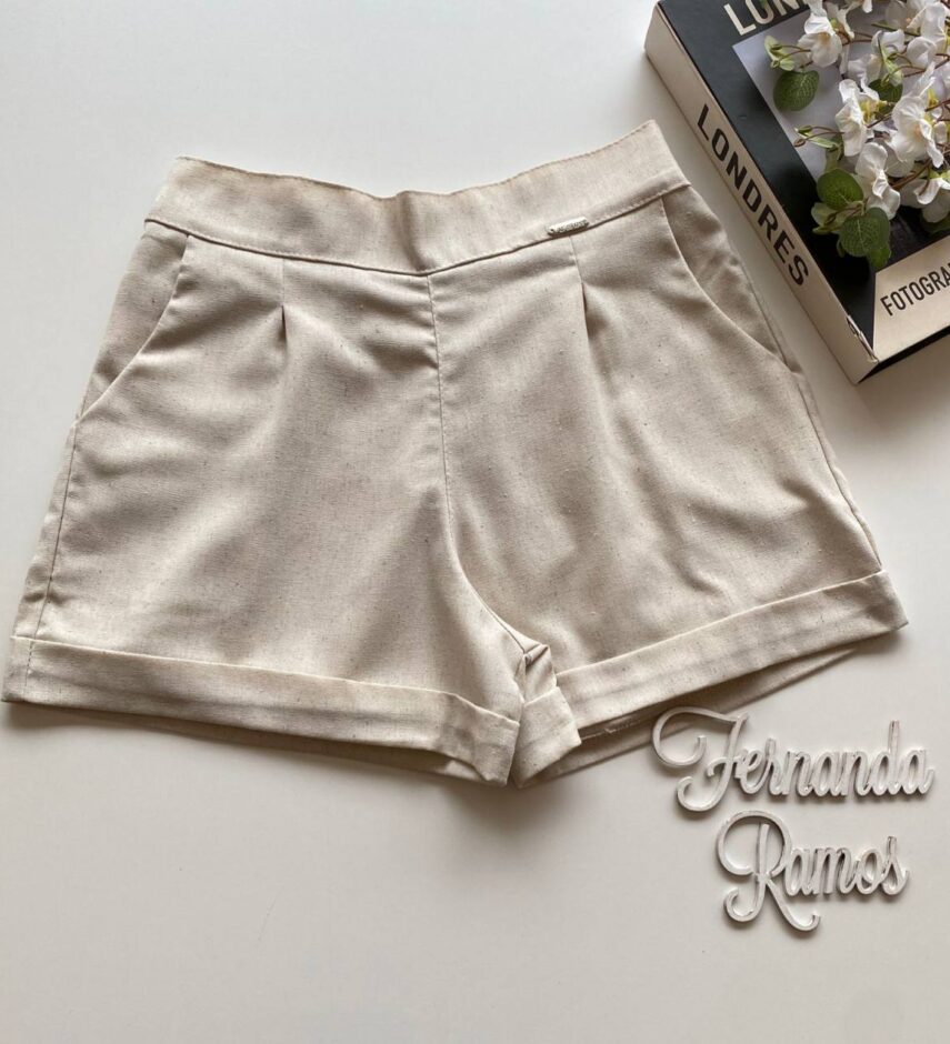 Short Feminino Viscolinho Jéssica com Bolsos Cru - Fernanda Ramos Store