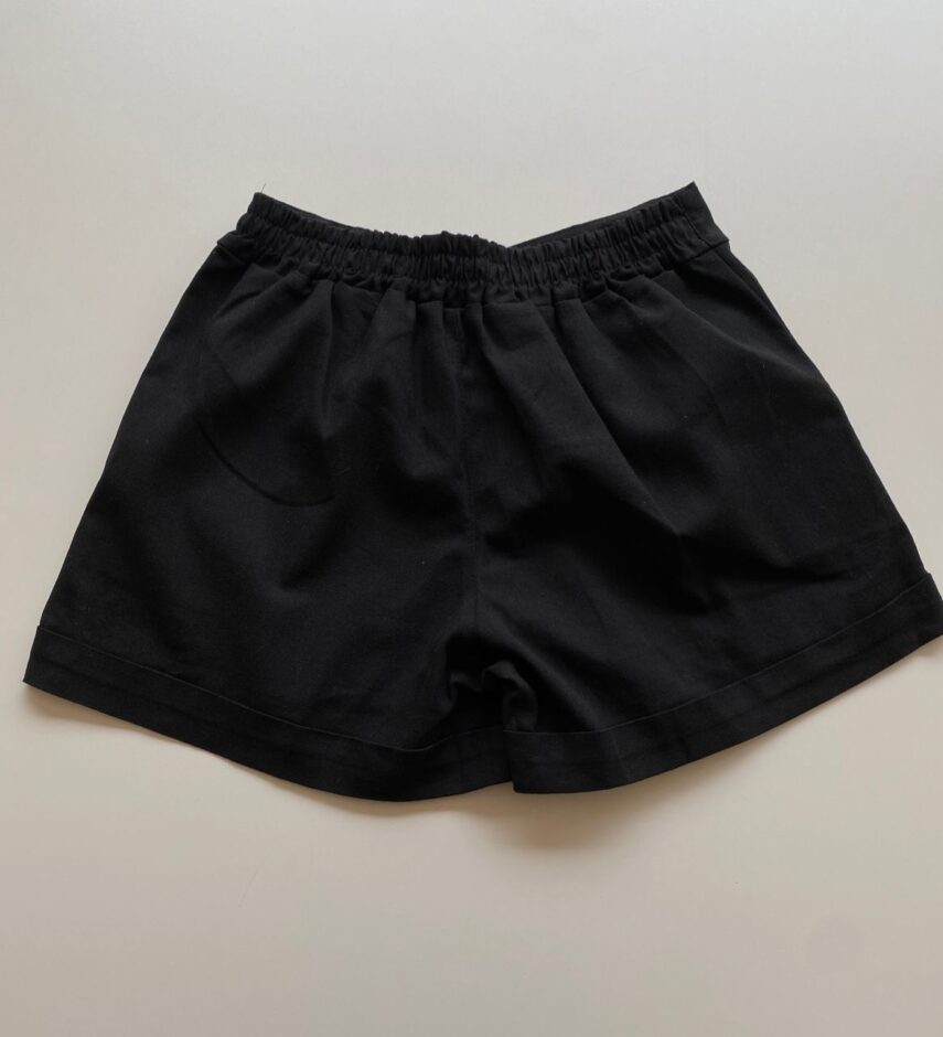 Short Feminino Viscolinho Jéssica com Bolsos Preto - Fernanda Ramos Store