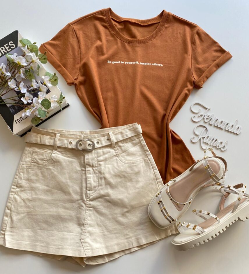 T-shirt Manga Curta Feminina Be Good To Yourself Caramelo - Fernanda Ramos Store