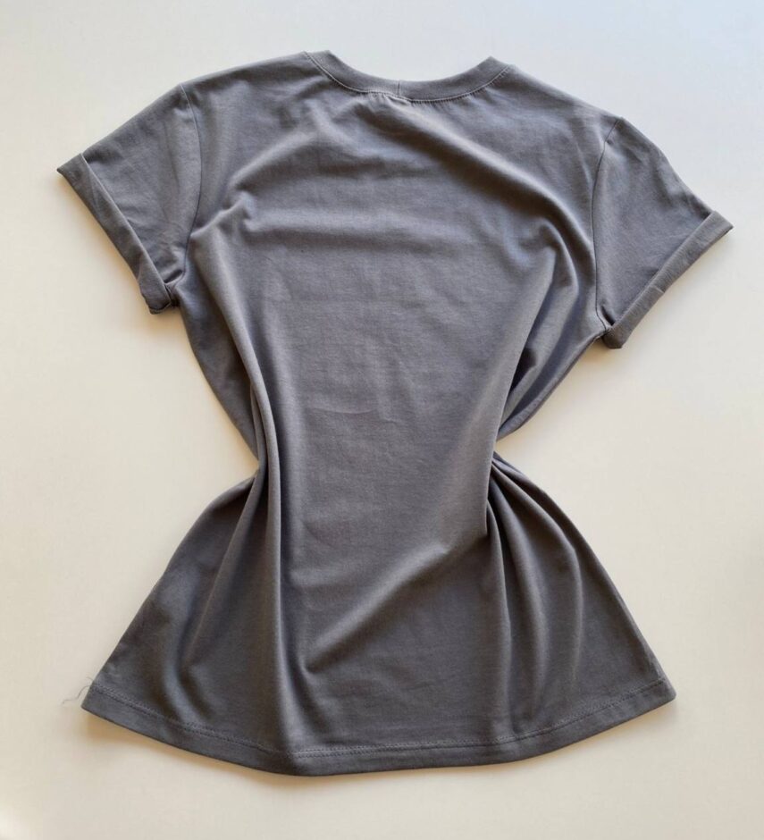 T-shirt Manga Curta Feminina Love Never Fail Down Cinza - Fernanda Ramos Store