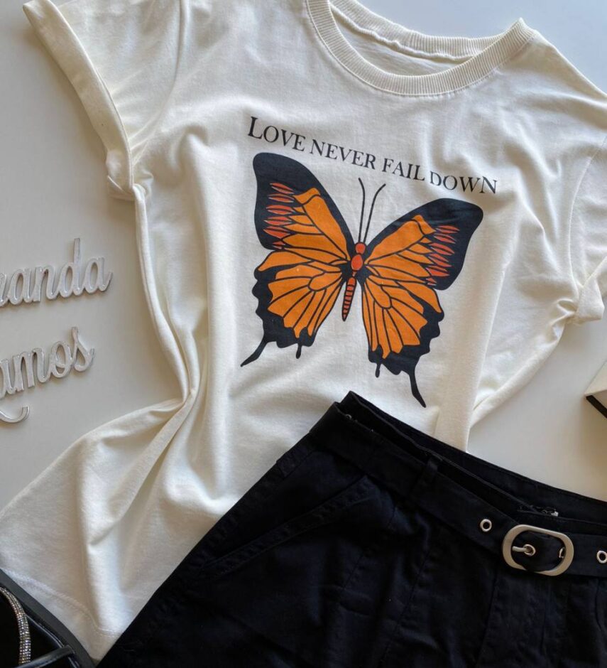 T-shirt Manga Curta Feminina Love Never Fail Down Off White - Fernanda Ramos Store