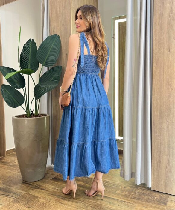 Vestido Jeans Midi sem Bojo com Amarração nas Alças - Fernanda Ramos Store