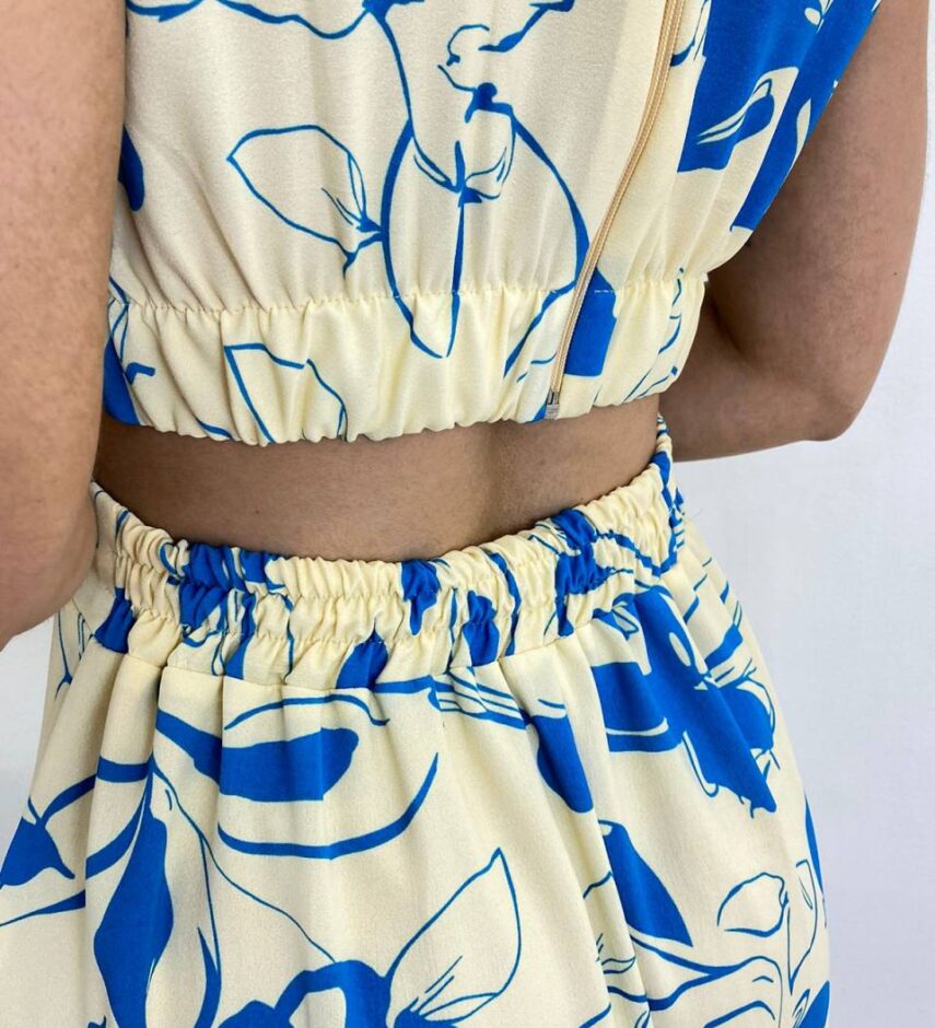 Vestido Midi sem Bojo Gola Alta Nude Estampado de Azul - Fernanda Ramos Store