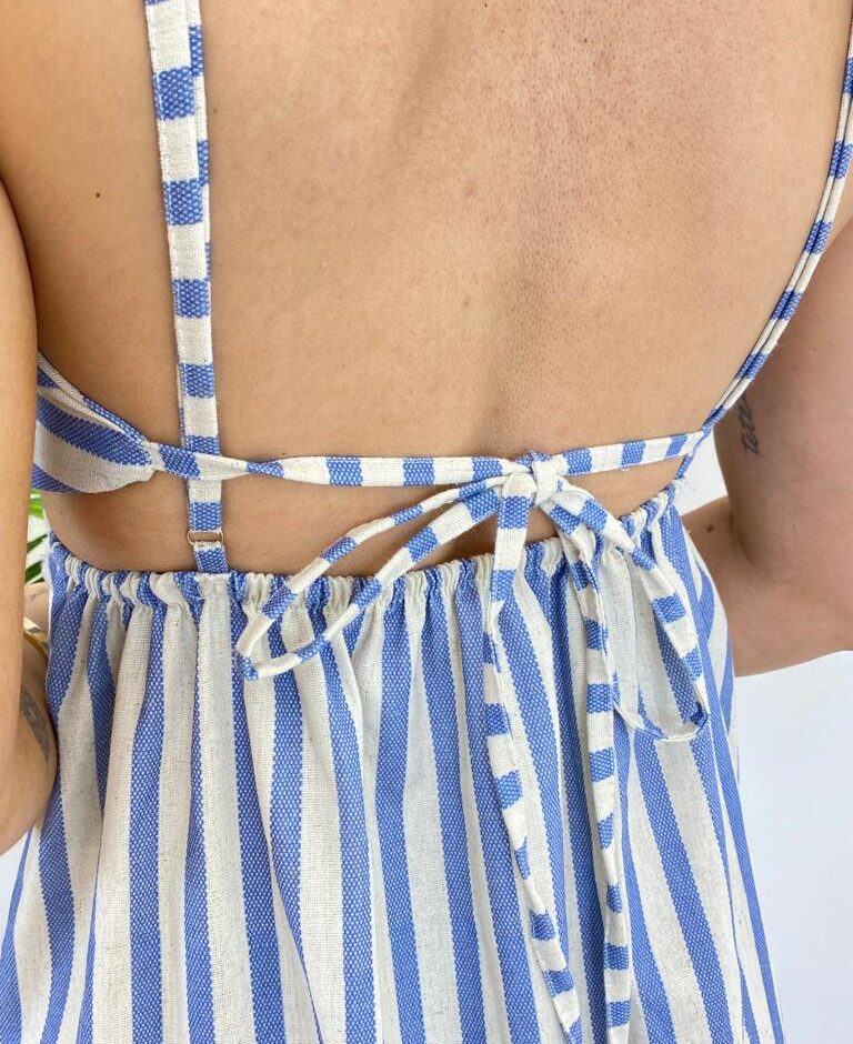 Vestido Midi Tricoline com Bojo e Fenda Listrado de Azul - Fernanda Ramos Store