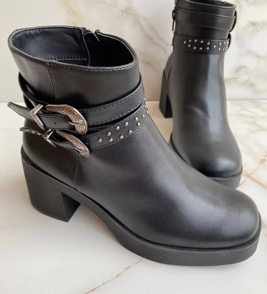 Bota Feminina Salto Bloco com 2 Fivelas Preta - Fernanda Ramos Store