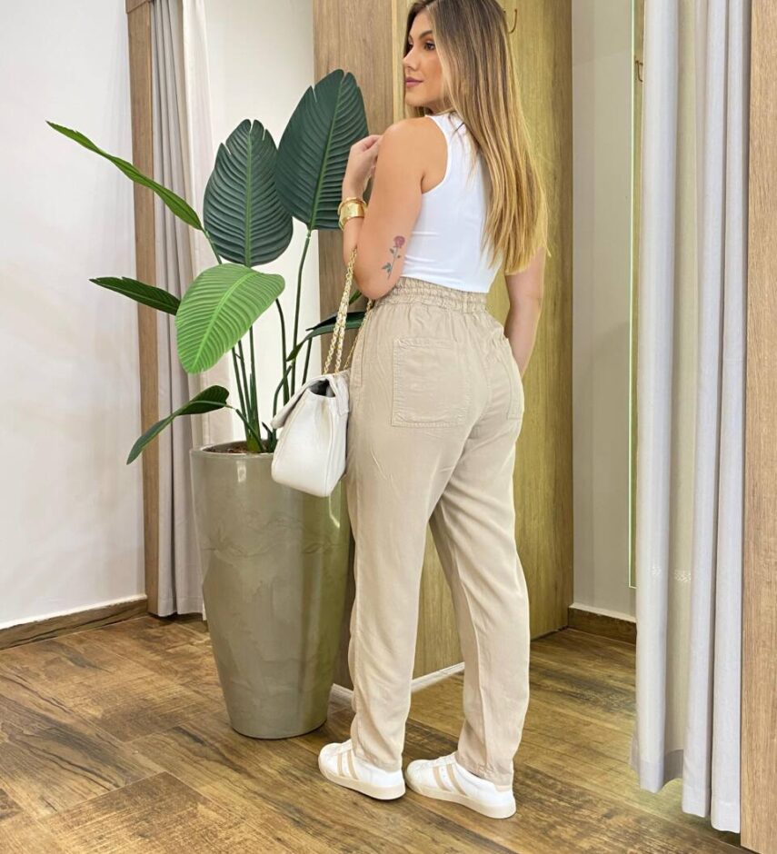 Calça Feminina Jogger com Elástico Liocel Bege 015654 - Fernanda Ramos Store