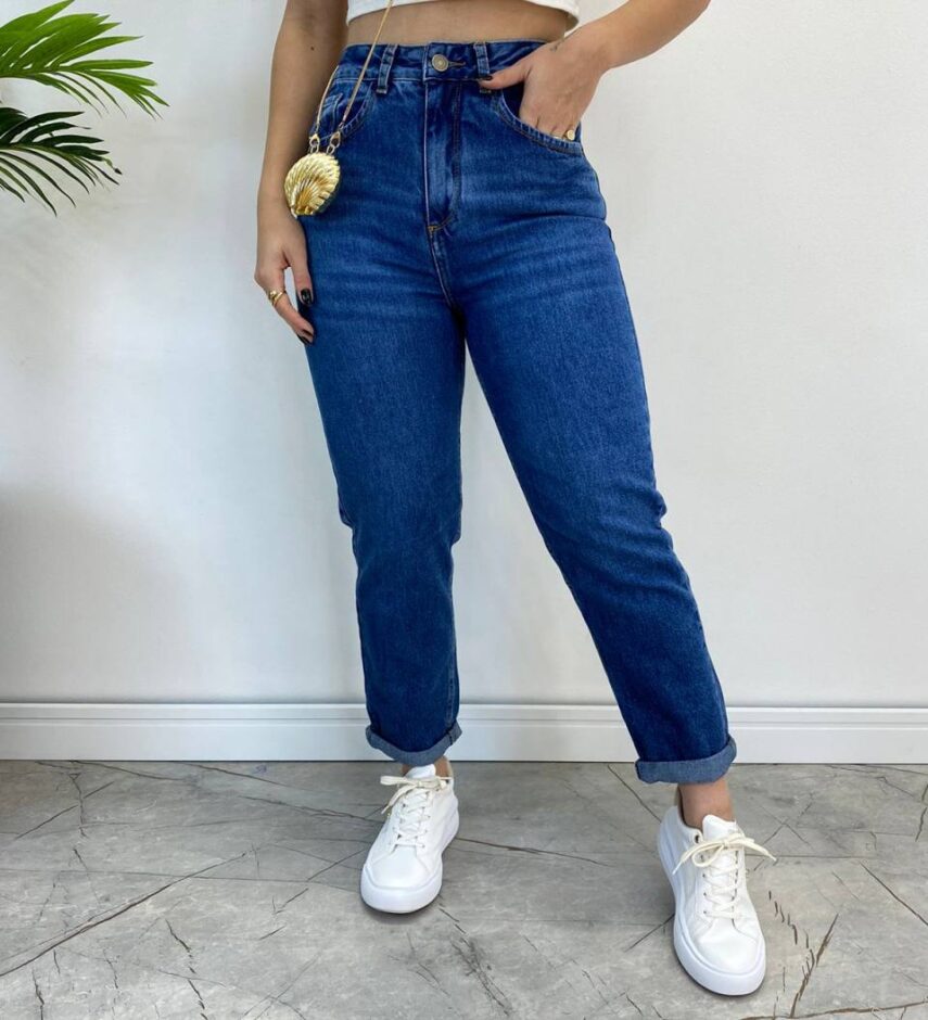 Calça Jeans Feminina Mom com Barra Dobrada - Fernanda Ramos Store