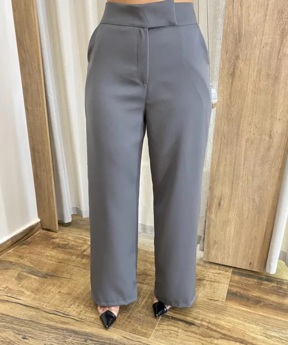 Conjunto Feminino Colete com Amarração e Calça Pantalona Cinza - Fernanda Ramos Store