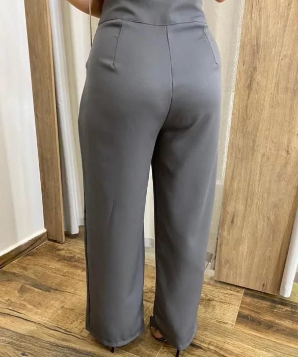 Conjunto Feminino Colete com Amarração e Calça Pantalona Cinza - Fernanda Ramos Store