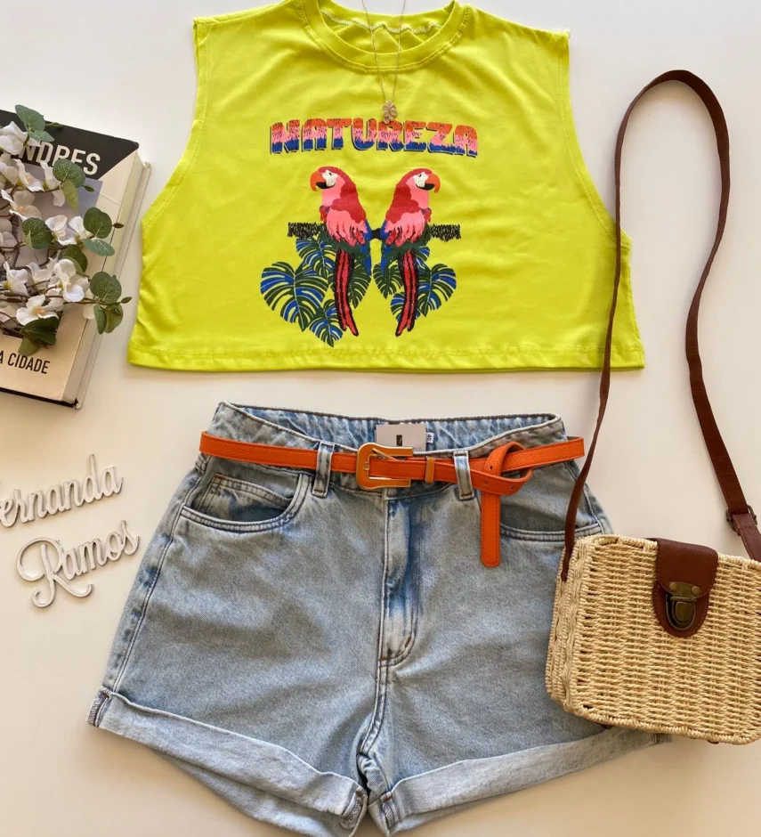 Cropped Regata sem Bojo Verde Lima Estampado com Araras - Fernanda Ramos Store