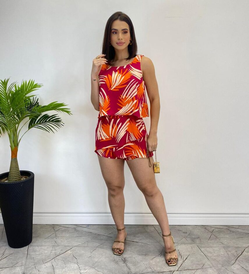 Macaquinho Feminino sem Bojo Estampado Fundo Fúcsia - Fernanda Ramos Store