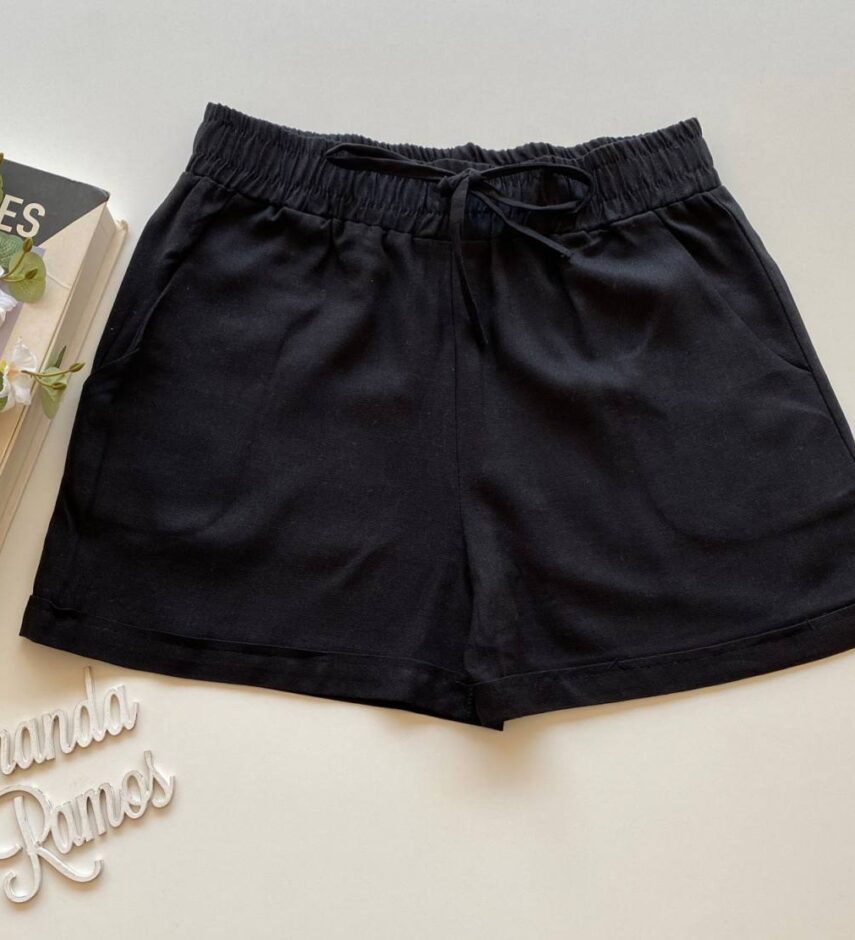 Short Feminino Viscolinho com Bolsos e Amarração Preto - Fernanda Ramos Store