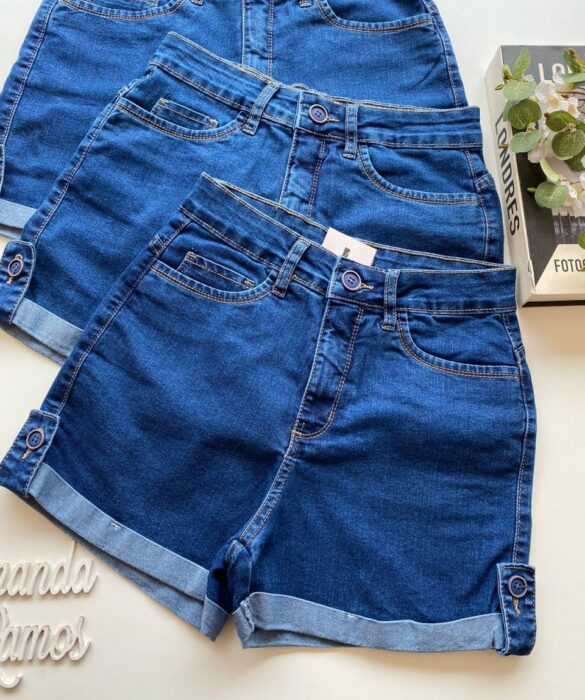 Short Jeans Feminino Liz Barra Dobrada com Detalhe de Botão - Fernanda Ramos Store