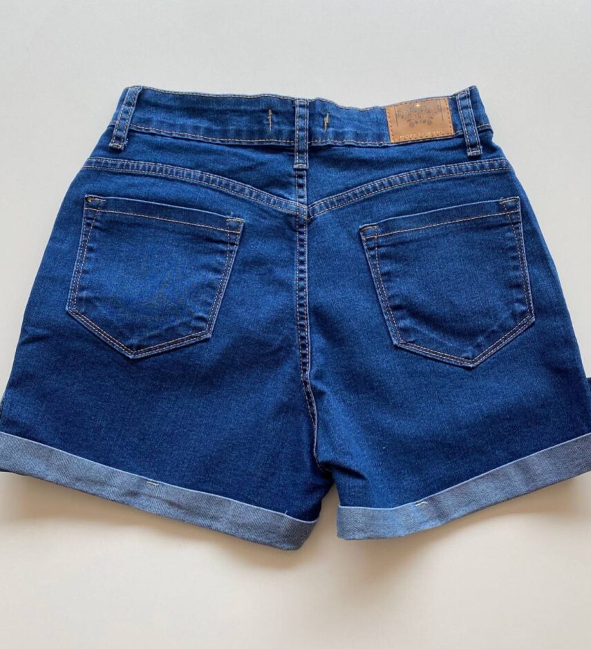 Short Jeans Feminino Liz Barra Dobrada com Detalhe de Botão - Fernanda Ramos Store