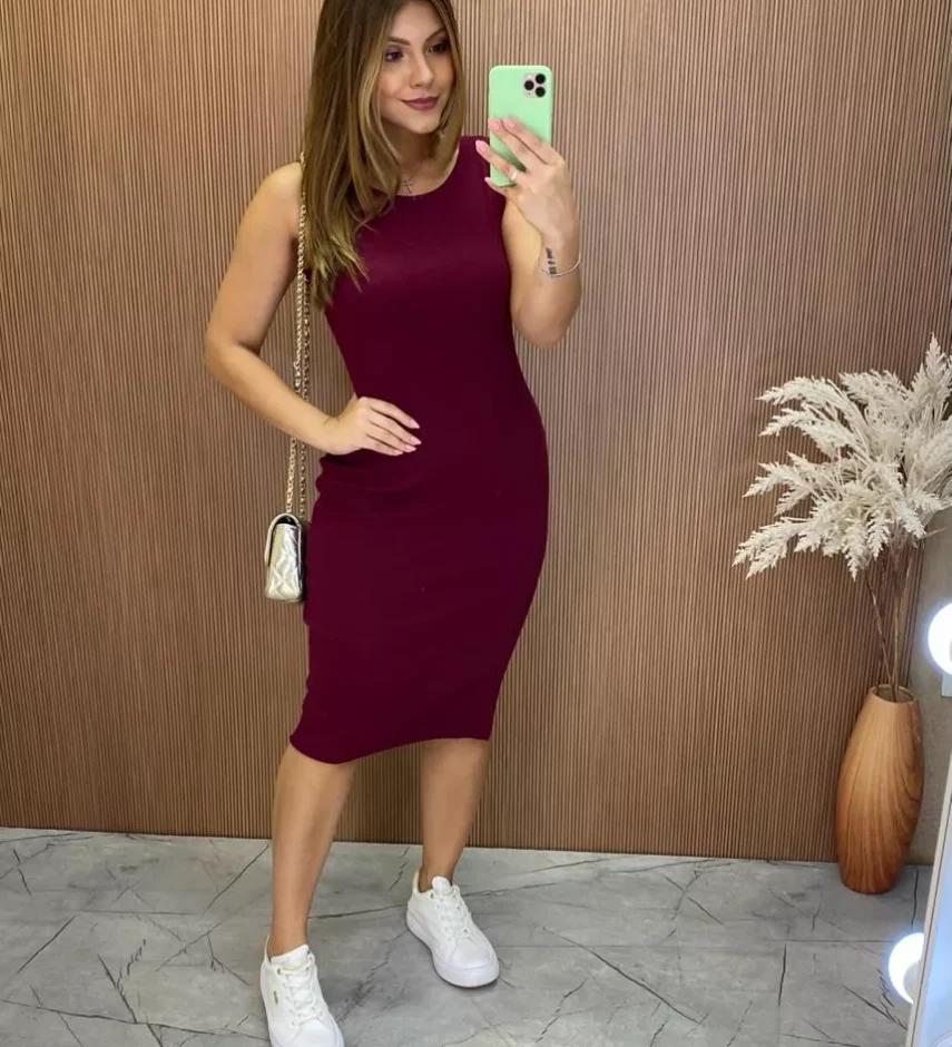 Vestido Curto sem Bojo Natalia Canelado com Fenda Vinho - Fernanda Ramos Store