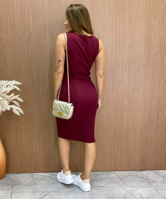 Vestido Curto sem Bojo Natalia Canelado com Fenda Vinho - Fernanda Ramos Store