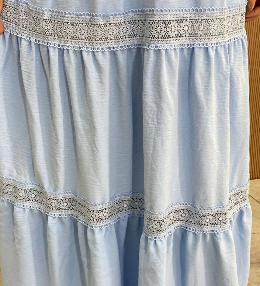 Vestido Longo com Bojo Alça Regulável Detalhe em Guipir Azul - Fernanda Ramos Store