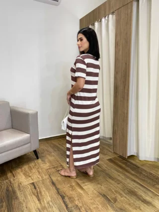 Vestido Longo Manga Curta sem Bojo de Malha Listrado Marrom - Fernanda Ramos Store