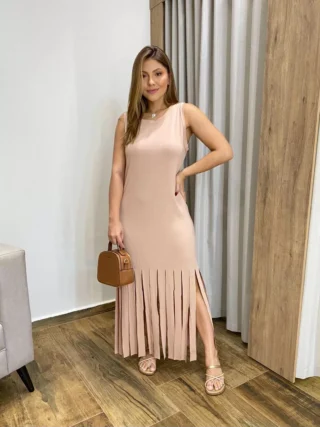 Vestido Longo sem Bojo de Malha Bege com Franjas - Fernanda Ramos Store