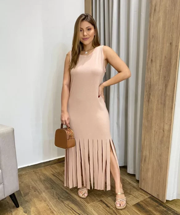 Vestido Longo sem Bojo de Malha Bege com Franjas - Fernanda Ramos Store