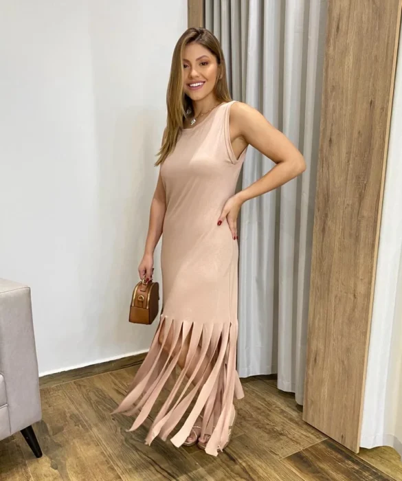 Vestido Longo sem Bojo de Malha Bege com Franjas - Fernanda Ramos Store