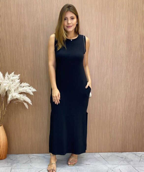 Vestido Longo sem Bojo de Malha com Bolsos Preto - Fernanda Ramos Store