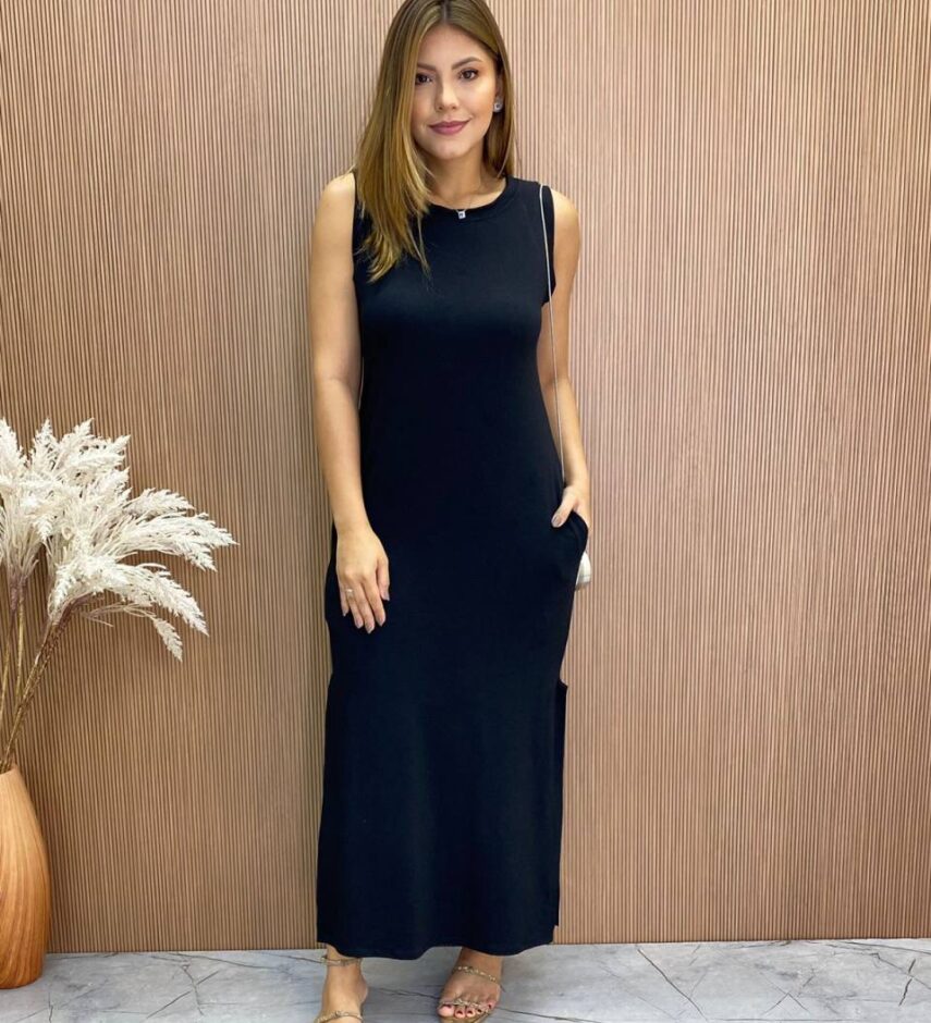 Vestido Longo sem Bojo de Malha com Bolsos Preto - Fernanda Ramos Store