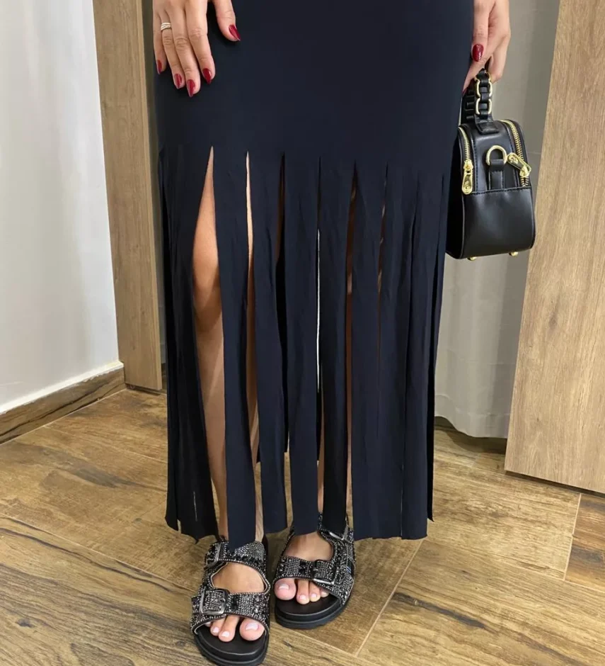 Vestido Longo sem Bojo de Malha Preto com Franjas - Fernanda Ramos Store