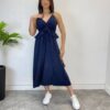 Vestido Midi Bia com Bojo e Fenda Poá Azul Marinho - Fernanda Ramos Store