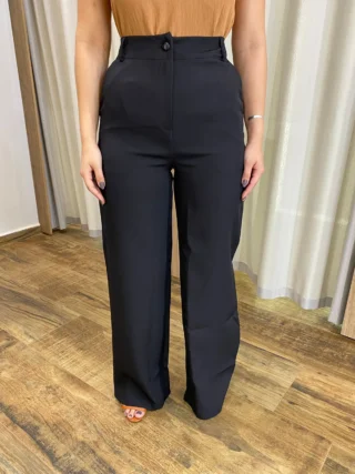 Calça Feminina Pantalona Maya Alfaiataria Preta - Fernanda Ramos Store