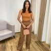 Calça Feminina Social Alfaiataria Reta com Botão Encapado Marrom - Fernanda Ramos Store