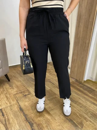 Calça Feminina Viscose com Bolsos e Elástico na Cintura Preta - Fernanda Ramos Store