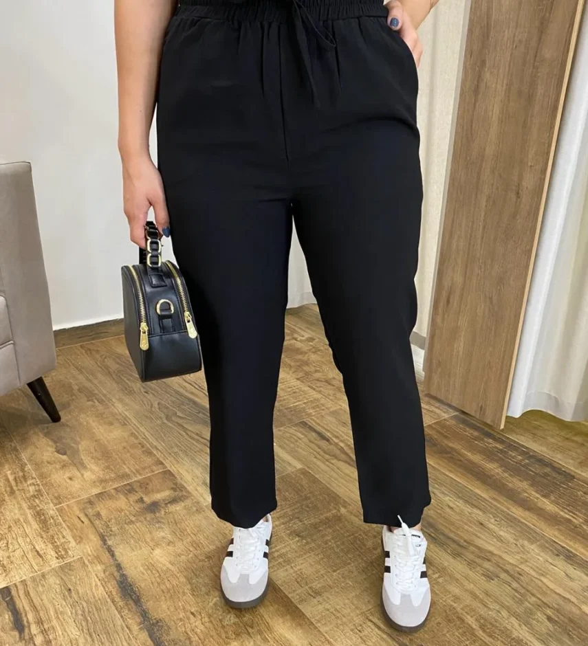 Calça Feminina Viscose com Bolsos e Elástico na Cintura Preta - Fernanda Ramos Store