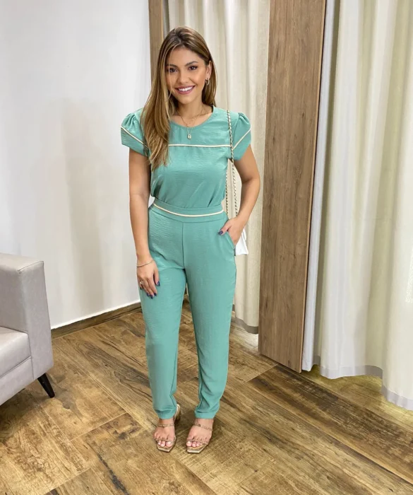 Conjunto Feminino Crepe Calça e Blusa Manga Curta Verde Menta - Fernanda Ramos Store