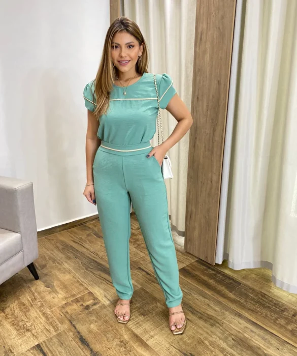 Conjunto Feminino Crepe Calça e Blusa Manga Curta Verde Menta - Fernanda Ramos Store