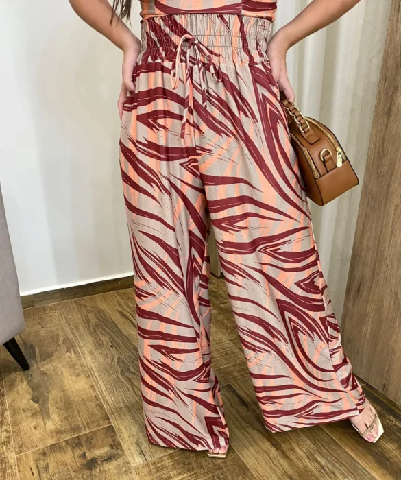 Conjunto Feminino Cropped com Bojo e Calça Pantalona Cinza Estampado - Fernanda Ramos Store