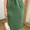 Conjunto Feminino Moletinho Suzy Cropped e Saia Midi Verde Oliva - Fernanda Ramos Store