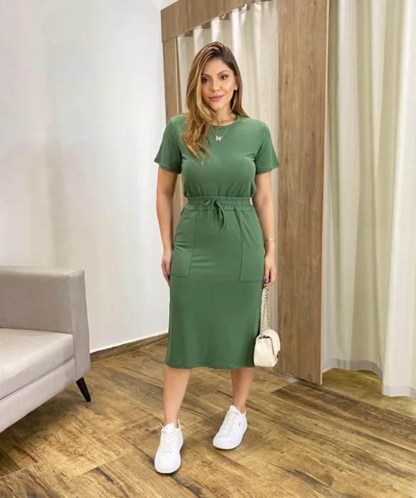 Conjunto Feminino Moletinho Suzy Cropped e Saia Midi Verde Oliva - Fernanda Ramos Store